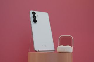 Lidé si připlatí tisíce. Nejlepší mobily od Samsungu meziročně podražily - Novinky