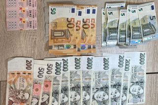 Plzeňan našel peněženku s více než 26 tisíci korunami, předal ji strážníkům - Novinky