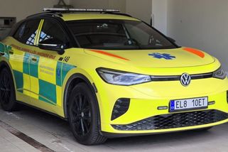 Čeští záchranáři mají ve flotile další elektromobil. Reálně s ním ujedou 150 km na jedno nabití. Prý to nevadí - Garáž.cz