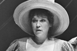 Johanna Tesařová: Ve Slavnostech sněženek ji Hanzlík vyměnil za Krajinku v zimním hávu - Médium.cz