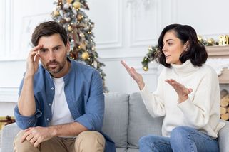 Strašně jsme se pohádali o Ježíška. Partner chce dětem lhát, já jim chci říct pravdu, že dárky nosí rodiče - Proženy.cz