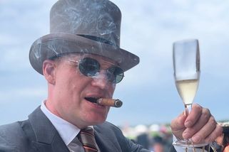 Neuvěřitelný Turek. Vlivní a mocní by měli mít trvalou imunitu