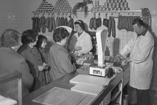 Vepřová kýta stojí 69 korun, za Husáka to bylo 60. Vracíme se do komunismu?