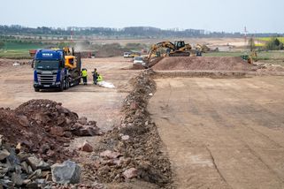 Začala stavba dalšího úseku D35 u Vysokého Mýta - Novinky