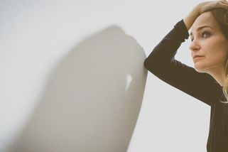 Epidemie samoty v kanceláři: Jak přežít tichou izolaci mezi kolegy - Novinky