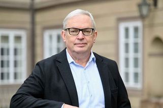 Senátor Smoljak: Zpupnost a ignorance. Babišova vl...