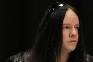 Zemřel zakládající člen kapely Slipknot Joey Jordison. Bylo mu 46 let - Novinky