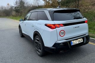 Vyzkoušeli jsme, kolik ušetříte času, když po dálnici pojedete 150 km/h. A taky našli jednoho strašáka, o kterém se nemluví - Garáž.cz