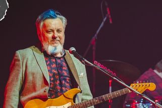 NAŽIVO: Radost z hudby i políček komunistům. Michal Pavlíček slaví sedmdesátiny velkolepě