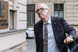 Dopravní nehodu zavinil Klempířův řidič. I když měl zapnutý maják