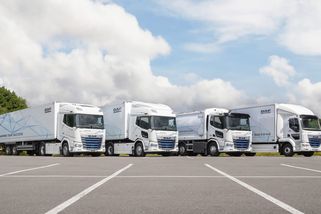 Trolejkamion není vtip: Němci testují nabíjení za jízdy při 90 km/h