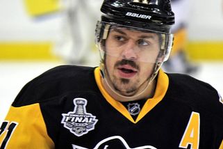 Malkin se zbláznil! Pošlete na něj kriminálku, řvou fanoušci