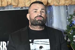 Karlos Vémola po propuštění z vazby překvapil fanoušky. Vypadá na 30!