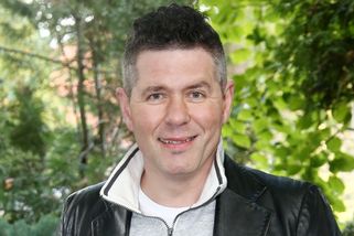 Z vrcholu spadl Petr Martinák až na dno: Milionové dluhy, rozpad rodiny a život na penzionu!