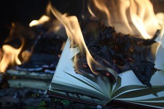 Kterak církev k majetkům přišla - Médium.cz