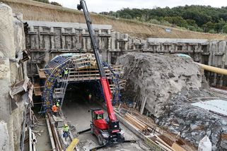 Stačilo podepsat smlouvu, ale... Na které dálnice nakonec nemusí zbýt peníze - Seznam Zprávy