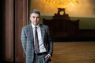 Proměna Správy železnic: Škrtá v manažerských pozicích a do tendrů láká zahraniční firmy