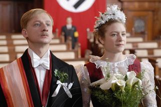 Obsluhoval jsem anglického krále: Spory právníků, oholené modelky s digitálním ochlupením a obavy o finance