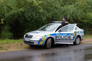 Řidič srazil cyklistku a ujel. Dal jsem si vodku, přiznal po zadržení - Novinky