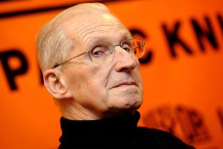 Poznatsvět | Bydlení komunistického premiéra Lubomíra Štrougala: vila v Dejvicích, byt na sídlišti i statek v horách