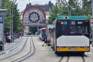 Liberec zdraží papírové jízdenky kupované u řidiče. Chce cestující donutit, ať si je opatří jinde - Novinky