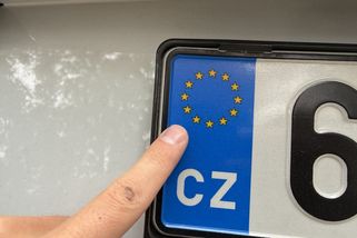 Konec anonymity na silnici. Policie uvidí odjeté trasy řidičů až rok zpětně