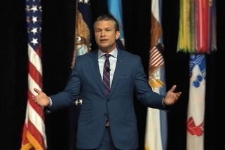 Čistky v Pentagonu pokračují. Ministr Hegseth odvolal z funkce dalšího generála - Novinky