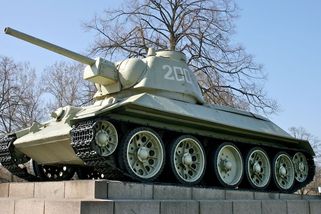 Nejezděte, vzkázali ruskému velvyslanci z koncentračního tábora v Mauthausenu - Novinky