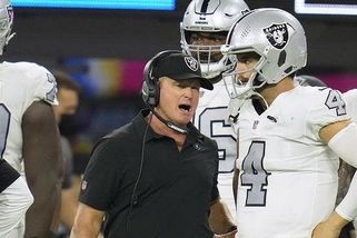 Zkušený trenér v NFL končí. Posílal homofobní a rasistické e-maily - Sport.cz