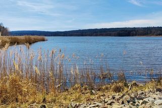 Plné hospody i ohniště v lese. Dva pohledy na otevření Brd turistům - Seznam Zprávy