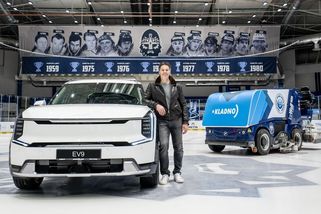 Jaromír Jágr má nové auto, zůstal však věrný korejské značce Kia - Garáž.cz