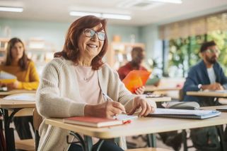 Tohle zná i čtyřkař ze základky. Češi nad 40 ale zvládnou sotva 3 z 10 otázek - Techsvět