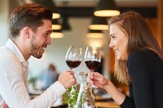 „Přišla se na rande jen zadarmo najíst a pak si mě blokla.“ Podle experta na etiketu je v právu