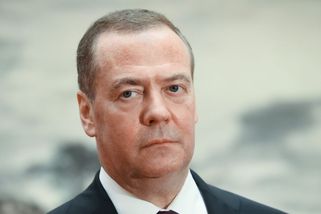 Medvěděv přeje senátorce Němcové smrt: Aby zahynula v krvavých vichrech nového pražského jara - Novinky