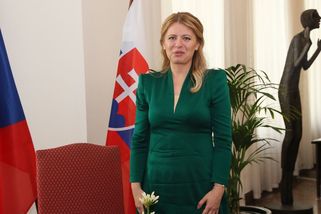 Civilní outfity Zuzany Čaputové. K dnešním padesátinám si nadělila konec mandátu i kostýmků - Proženy.cz