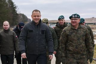 Polský prezident "hodil vidle" do obří půjčky na vyzbrojení. Mění se i český plán