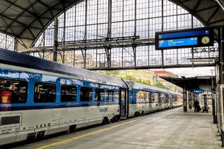 Nenápadná velká změna na železnici. Vlak může v neděli odjet „v sekundě nula“ - Zdopravy.cz