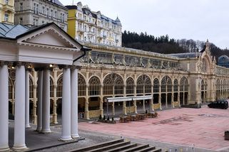 V Mariánských Lázních jsem je potkal náhodou. Manželka se tvářila, že mě vůbec nezná - Médium.cz