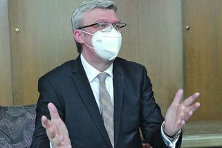 Havlíček: Na další uvolnění musíme aspoň dva týdny počkat - Novinky