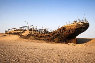 koktejl | Zmizelá loď s obřím pokladem se našla po 500 letech: Trůnila v poušti v Namibii