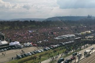 prahain.cz/zivot-ve-meste/letna-je-narvana-ivan-trojan-svymi-slovy-zasahl-dav-primo-do-srdce-26726.html