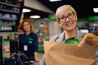 Zaplatil jsem celý nákup na samoobslužné pokladně. Přesto mě kvůli tašce za pár korun odvedli do kanceláře a ponížili