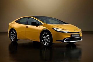 Čtvrtstoletí hybridů Toyota: Když ostatní podváděli, v Japonsku pilovali techniku - Garáž.cz