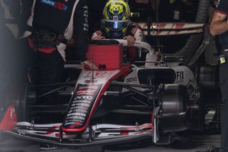 F1 řeší malér: S novými pravidly může jít o život, po nedělní děsivé bouračce si neberou servítky ani jezdci - Garáž.cz
