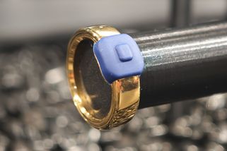 Chytrý prsten Pebble Index 01 vydrží 15 hodin, poté jej můžete poslat na recyklaci