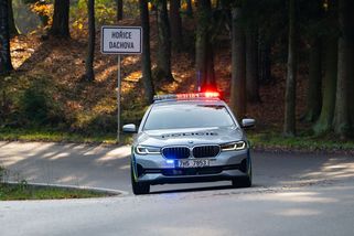 Monstrózní policejní akce měření rychlosti: Jsou vůbec k něčemu dobré? - Garáž.cz