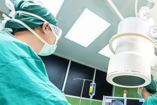 Nákaza z lesních plodů a hub se vyskytuje i v Česku: Parazit měchožil bublinatý je tichý zabiják - Médium.cz