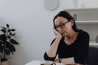 Poradna: Budu vdovský důchod pobírat trvale?