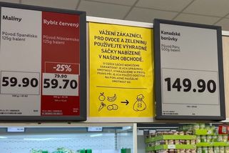 Podivné cedule nad regály: supermarkety mění způsob, jak váží ovoce a zeleninu a zákazníci zuří