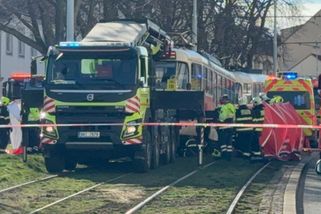 Tragédie v Praze: Tramvaj v Břevnově srazila malou dívku. Na místě zemřela